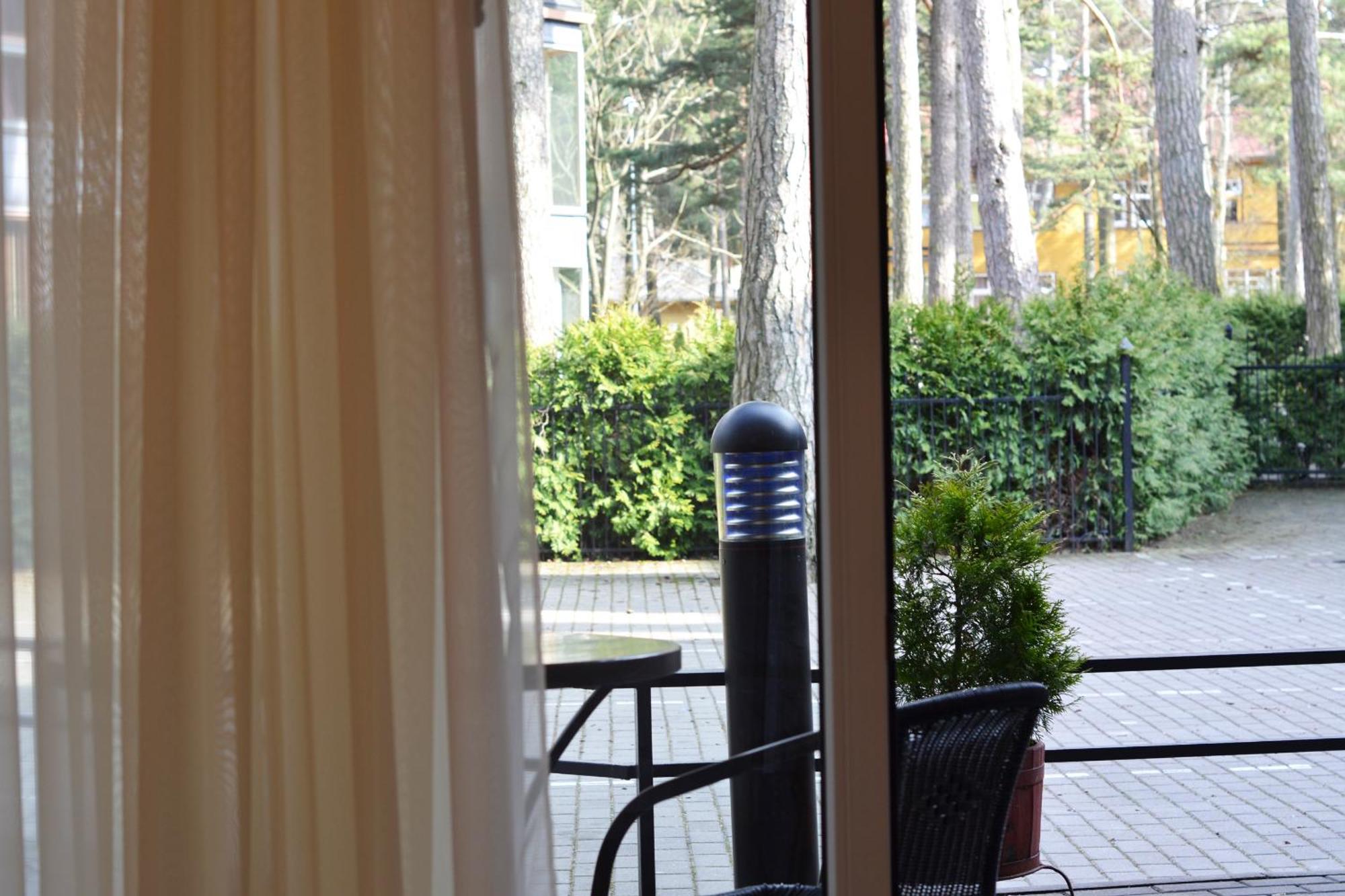 Saules Krantas Aparthotel Паланга Стая снимка