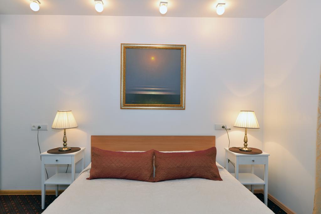 Saules Krantas Aparthotel Паланга Стая снимка
