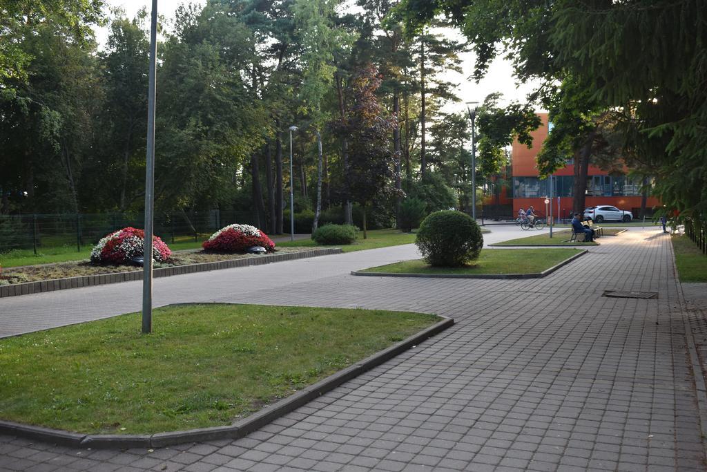 Saules Krantas Aparthotel Паланга Екстериор снимка